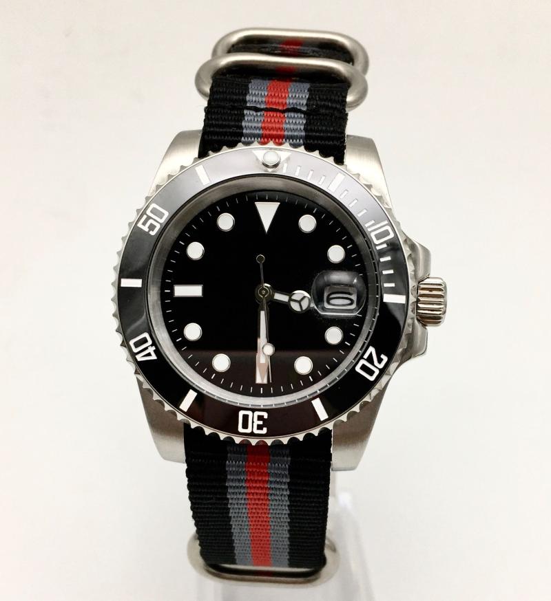 

Wristwatches Business 40mm Watch Men's Automatic Mechanical Clock Solid Stainless Steel Case Wrist Ceramic Bezel