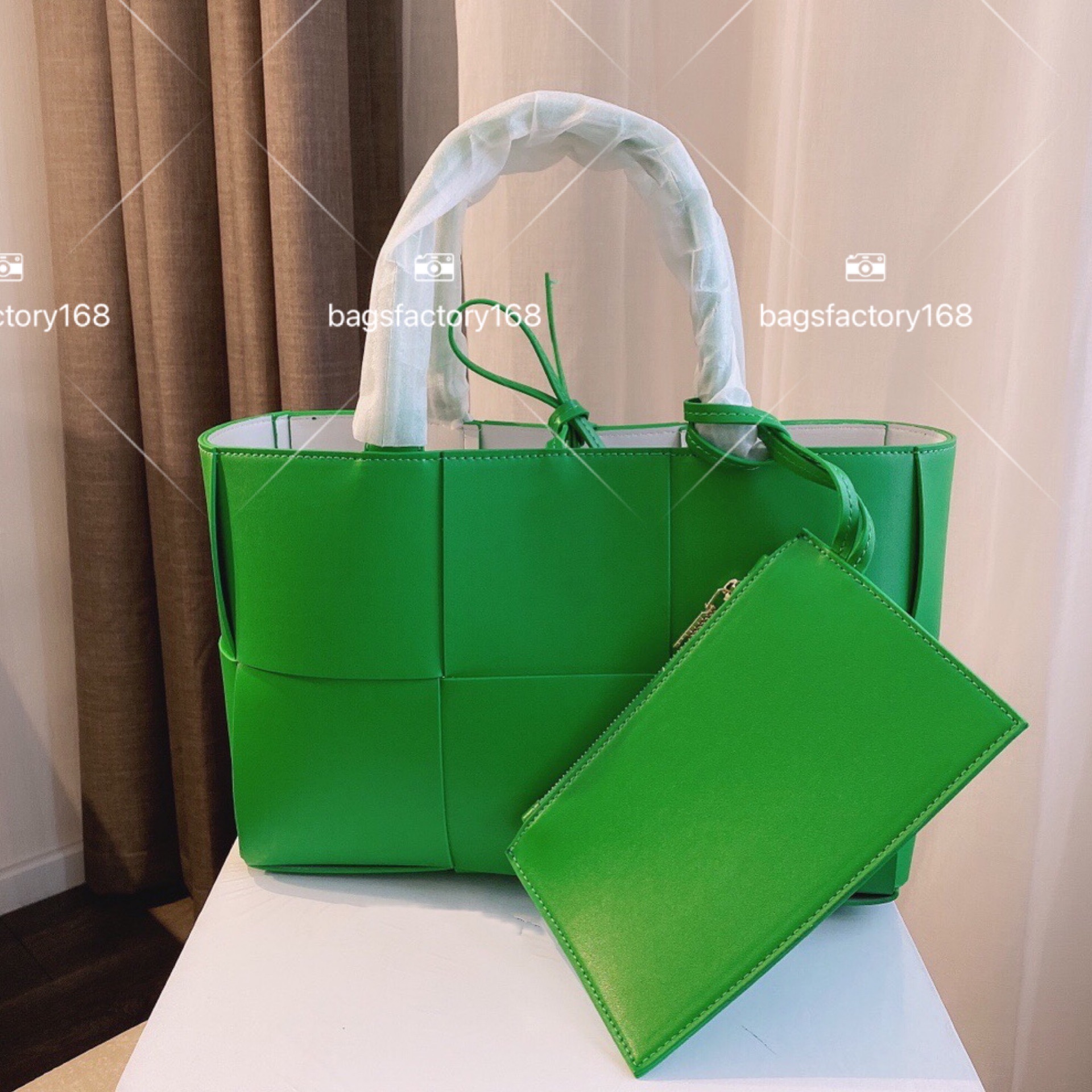 

High Quality Ladies Luxury Design Woven Shopping Bags Commuter Travel Tote Large Capacity Bright Color Handbag Handsome Personality Totes Compound Packages, 11111