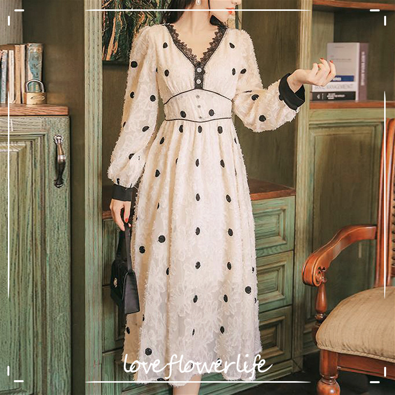 

Vintage Dress Women French Elegant Retro Evening Party Dress Female Puffer Sleeve Lace V-neck Dress Korean Autumn 210521, Apricot