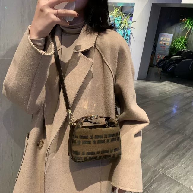

2021 fashion bags ladies Flap women womens luxurys Baguette Pillow Trunk designers Messenger Shoulder promotion shoulders casual chain small