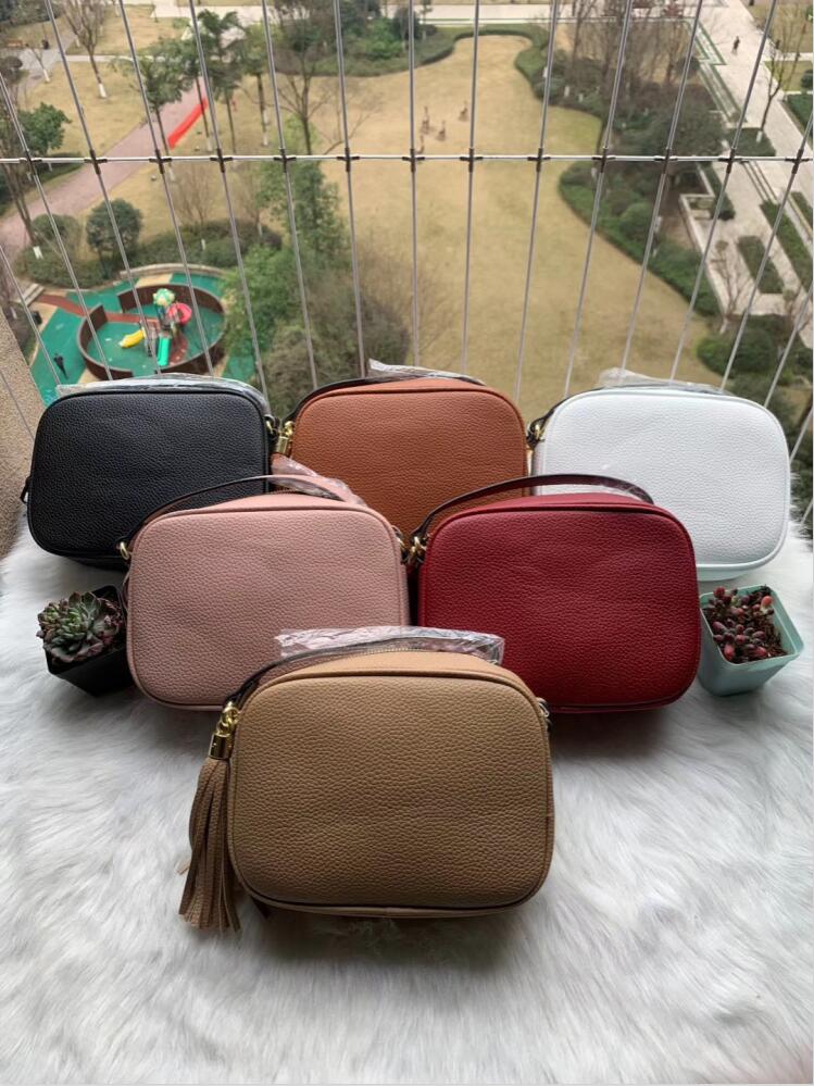 

Women Fashion Bag Famous Brand Designer ETS : 1921 Shoulder Bag Tassel SOHO Bags Ladies Tassel Litchi Profile Women Messenger Bag 308364, Black