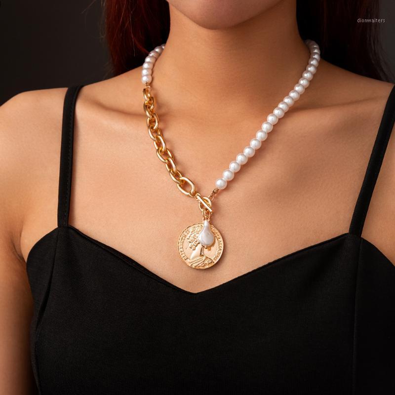 

Chains European And American Metal Portrait Baroque Mosaic Pearl Necklace