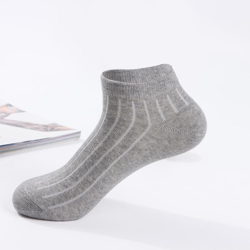 

Men's Socks Spring Cotton Solid Color Casual Wild Sweat-absorbent Breathable Short Tube, Black