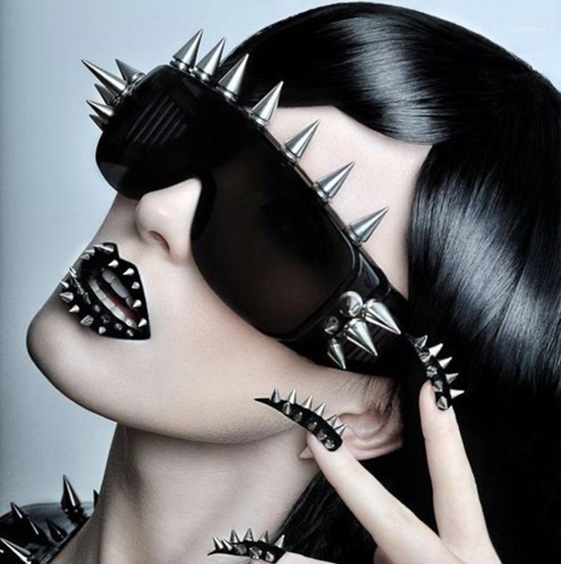 

Sunglasses 2021 Rivet Spike Decoration Wild Rock SteamPunk Style Goggles Cool Fashion Stage Bar Party Sun Glasses1