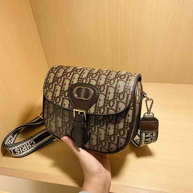 

Design Bag women's new fashion and winter high-end broadband saddle embroidered canvas bag Handbags, Black
