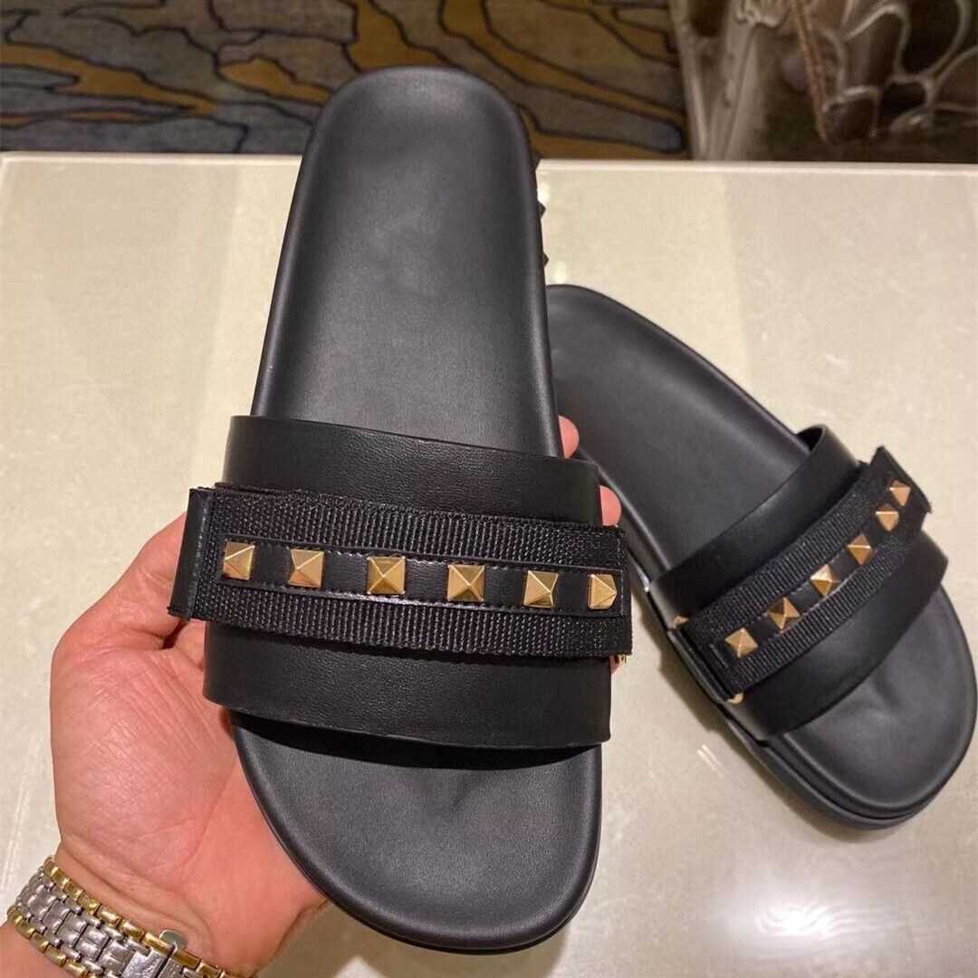 

Factory 2021 Summer New Rivet Ultra Light Foam Tpu Casual Slippers Fashion Women's Shoes Guangzhou British Sandals Zlh, Black
