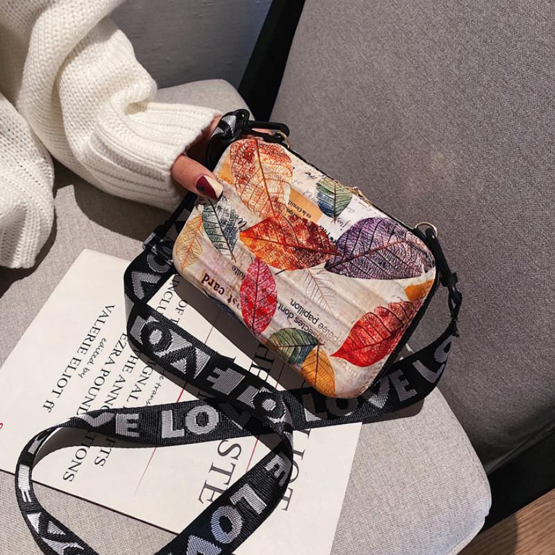 

Shoulder Bags 2021 Personality Clutch Mini Square Box Bag Cartoon Color Lovely Crossbody Women Handbag Sac A Main