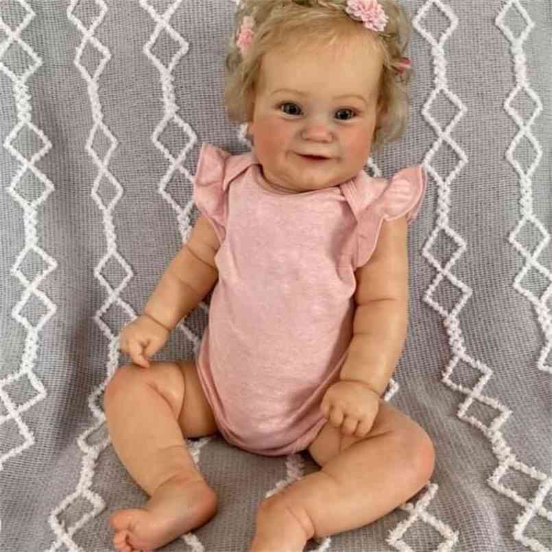 

NPK 60CM/50CM Reborn Toddler Maddie Cute Girl Doll with Rooted Blonde hair Soft Cuddle Body High Quality Handmade Doll 210903