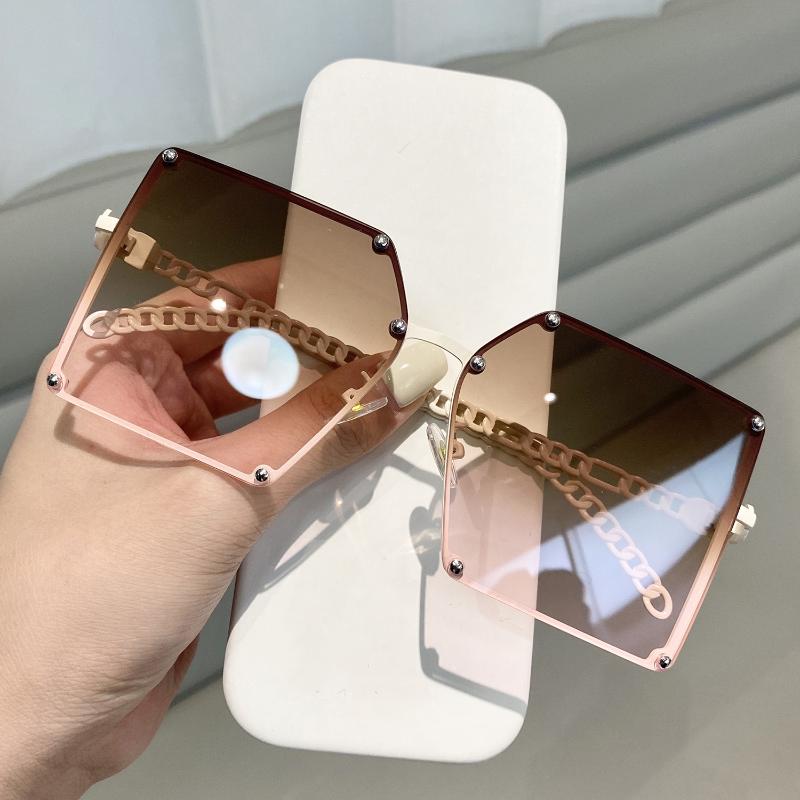 

Sunglasses Fashion Oversize Square Gradient Women Shades Elegant Metal Hollow Chain Frame Rivet Sun Glasses Female Oculos