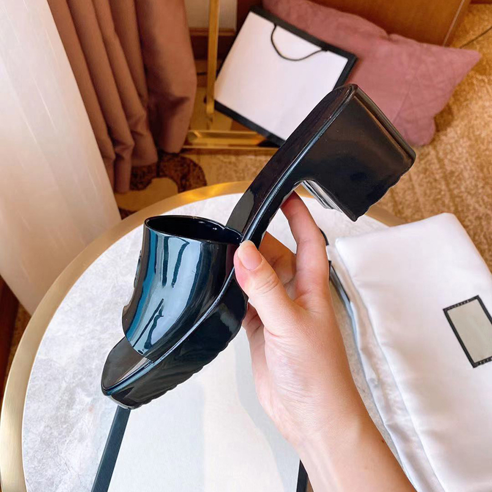 

woman slipper fashion lady Sandals Beach Thick bottom Sell Well slippers platform Alphabet Rubber High heel slides shoe02 03, Box