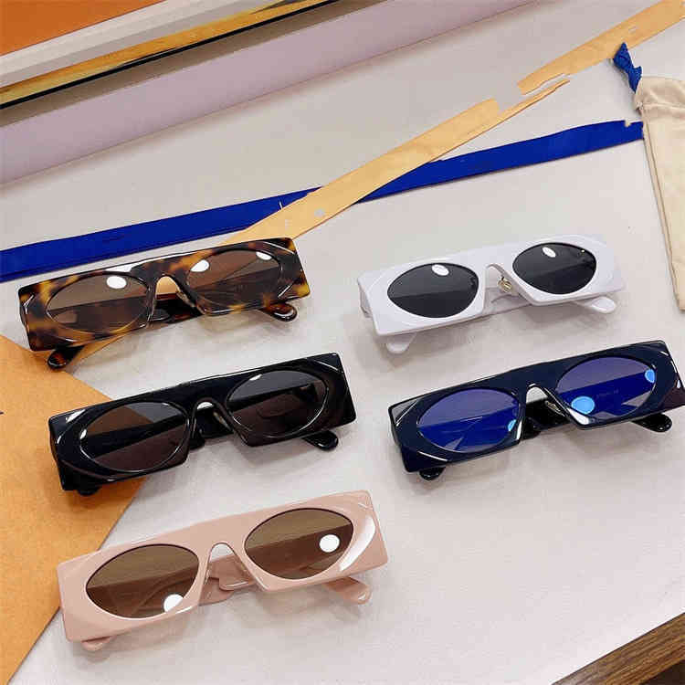 

Factory Direct Price box fashion trend men's and women's star net red concave shape small face z1253