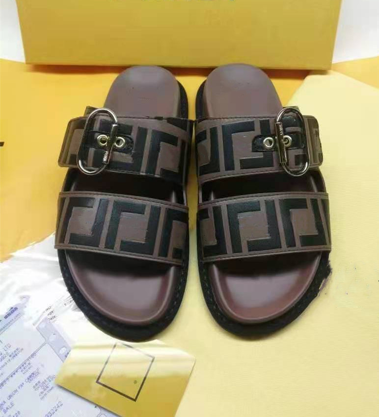 

Leather printed lady's comfortable strap buckled flip-flops, Black