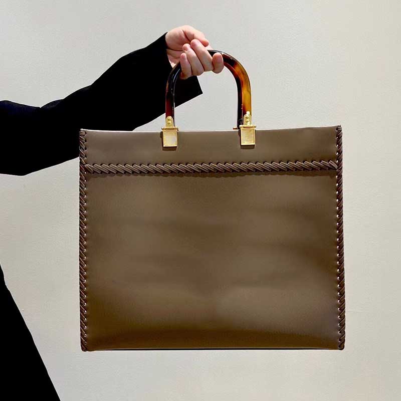 

Woman Shoulder Bags Shopping handbag Top 7A+ Letter Big LOGO Sunshine Totes Vintage wide shoulder strap diagonal bag, Deep brown