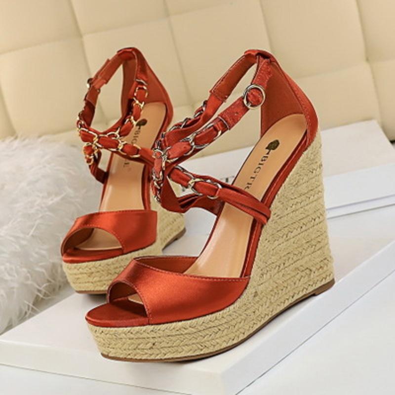 

Summer Ladies Sandals Metal Chain Cross With Wedges Platform Shoes Rope Women's Korean Version, Black