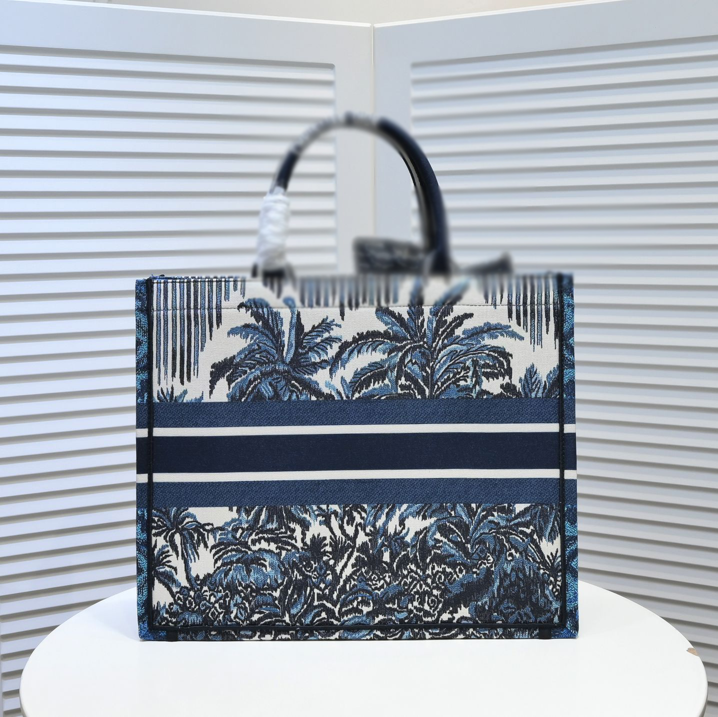 

Luxury lady Shopping bags Women embroideried Large Capacity shoulder bag, Others