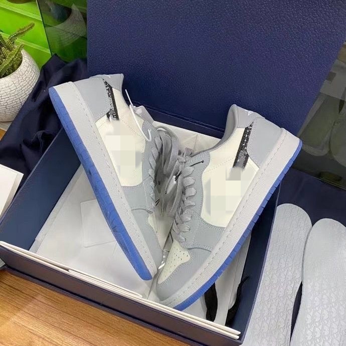 

2021 free Officially revealed anniversary collaboration Grey White French fashion style label Kim Jones Sneaker shoe size mk0009, 1 no box