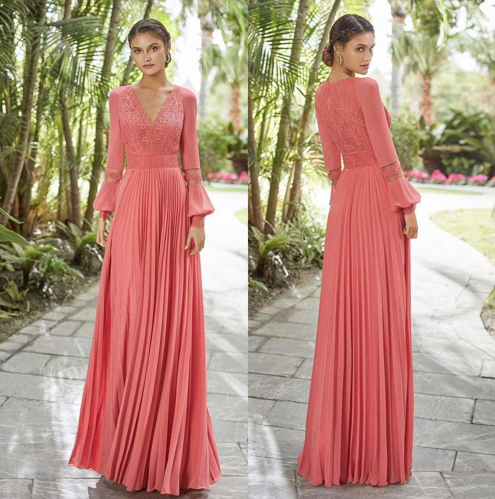 

Fashion Lace Bohemian Mother Of The Bride Dresses Long Sleeves V Neck Beach Evening Gowns Pleated Sweep Train Chiffon Wedding Guest Dress