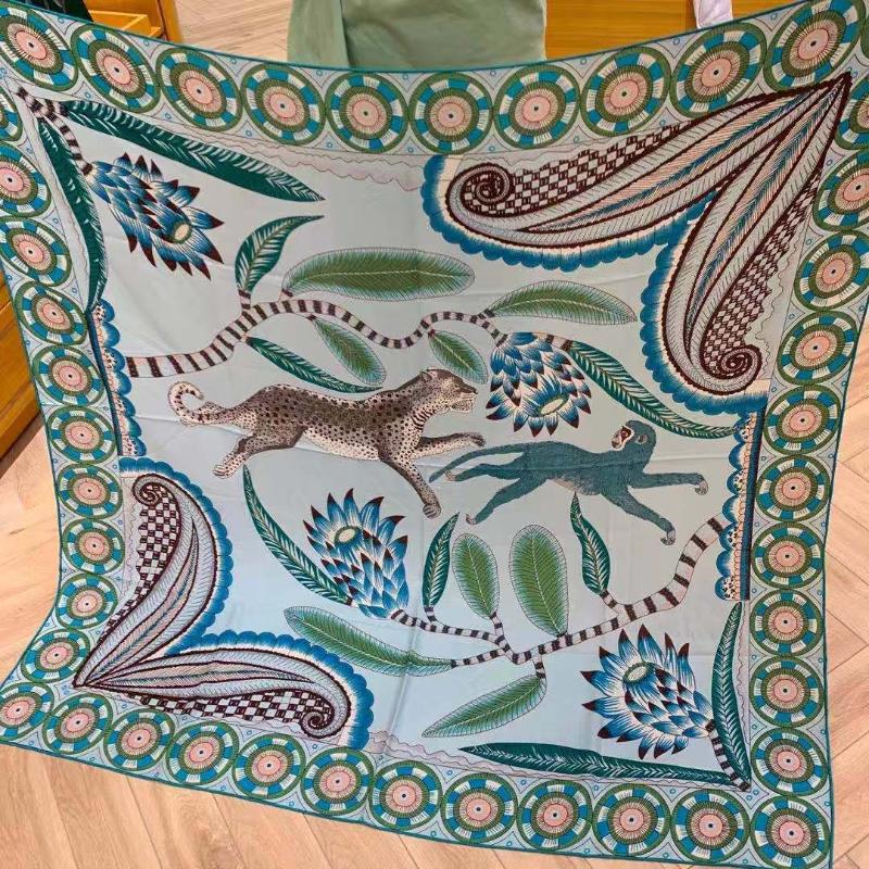 

Scarves Luxury 60% Cashmere 40% Silk Scarf Women Fashion Tree Shawl Stole Hand Rolled Kerchief Winter Pashmina Bandana 135*135cm