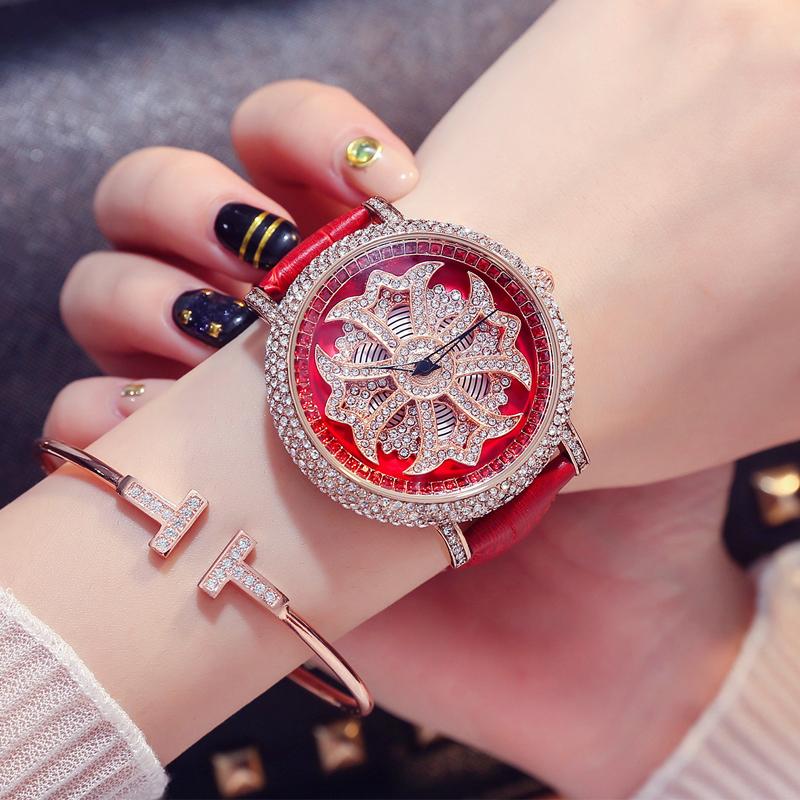 

Wristwatches Diamond Stone Ladies Watch Large Dial Quartz Waterproof Fashion Shining Pattern Female With Leather Watchband, Red