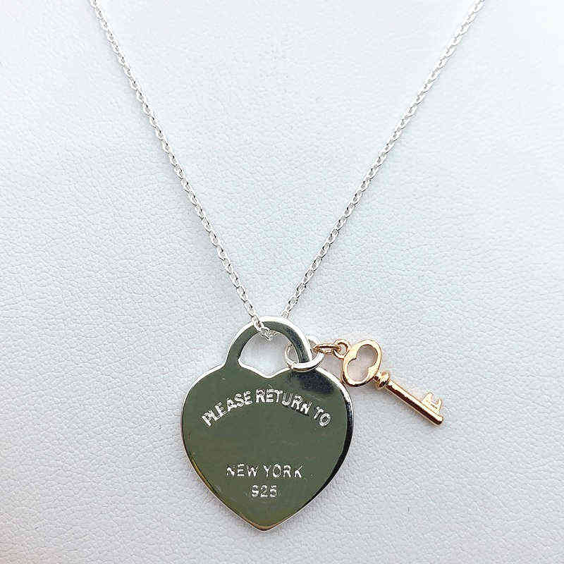 

100% S925 Sterling Silver Heart & Key Pendant Trendy Necklaces Women Original Romance High-End Jewelry Valentine Gift H1221