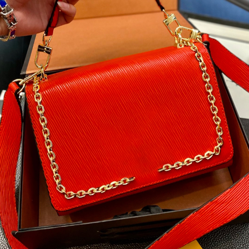 

2021 Women Luxury Designers Bags cross body handbag Classic fashion water ripple chain sheepskin twist tote bag woman wallet purse female Co