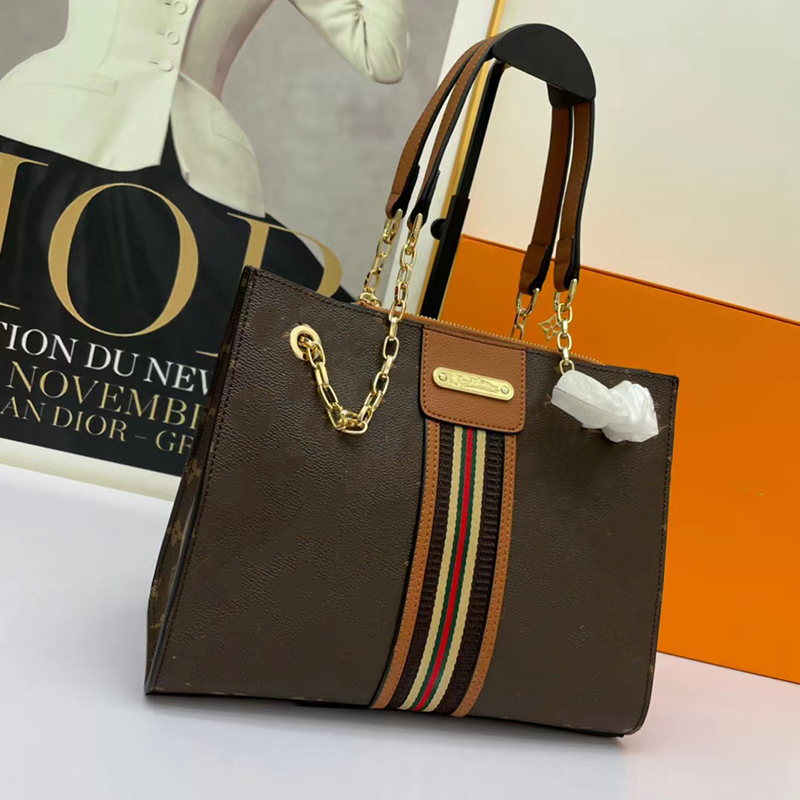 

Brand Womens Large Space Lady Bag Fashion Designers Brown Double chain Strap shoulder Bags Top Quality Totes With Stripe decoration Handbag Color Inside 28cm, Red