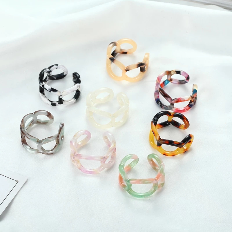 

2021 Summer Fashion Colorful Geometric Round Acrylic Ring Candy Color Irregular Opening Rings for Women Party Finger Jewelry