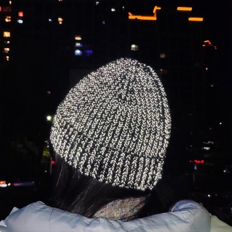

Berets Reflective Silk Knitted Hat Autumn And Winter Outdoor Cap Melon Running Sports Warning Leather Z5i8, White