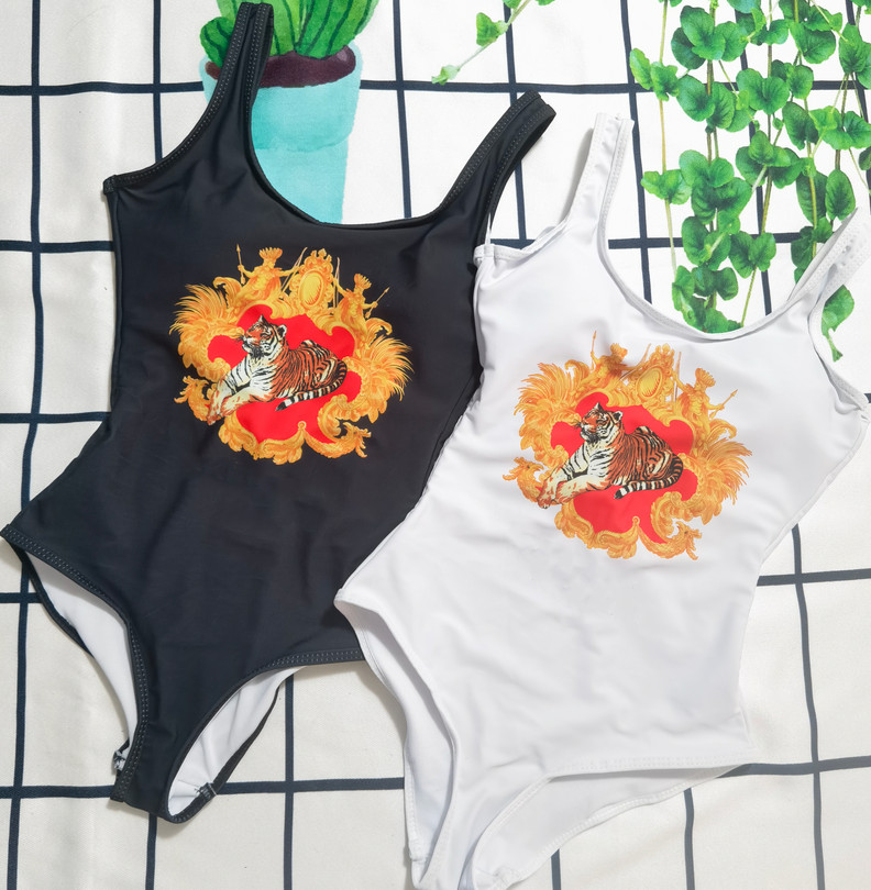 

2022 Print The Tiger Girl Swimsuit Sexy Bikinis Pop Print Lady Women Swimsuits Outfits Classic Pattern Swimming set, White;black