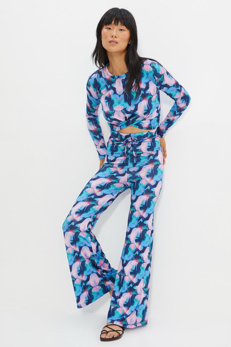 

Women's Pants & Capris Trendyol Wide Trotting Knitting TWOAW22PL0077, Black;white