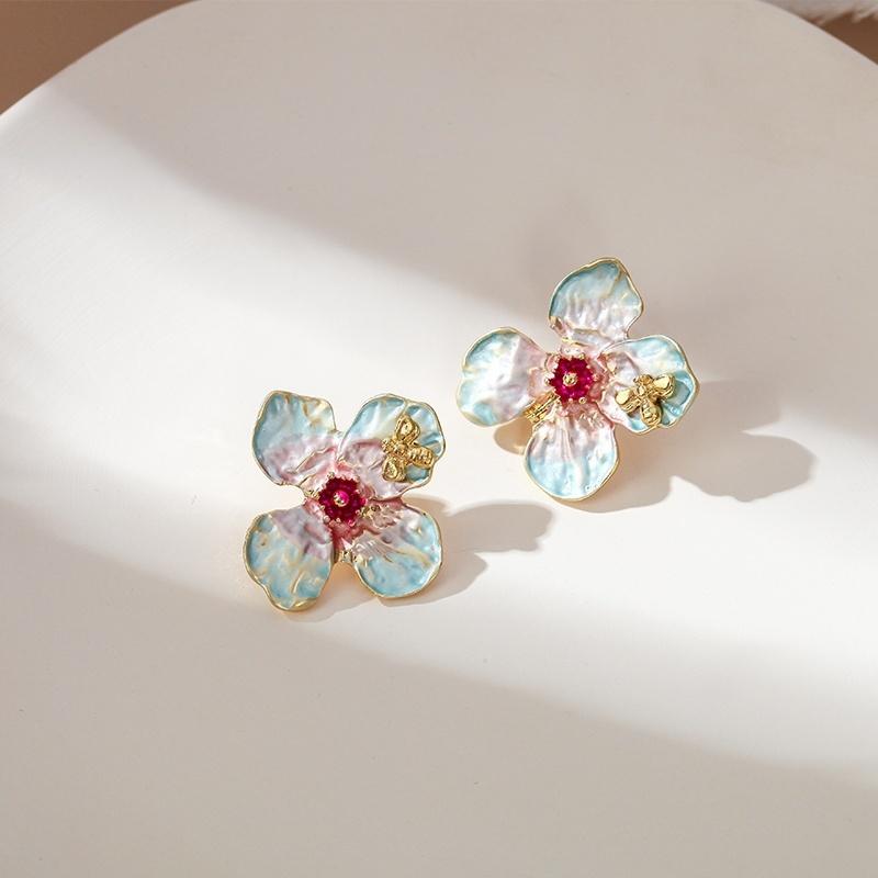 

Stud Mifeiya Simple Girl Ornaments Forest Gradient Flower Petal Earrings Fashion Celebrity Wedding Engagement Jewelry