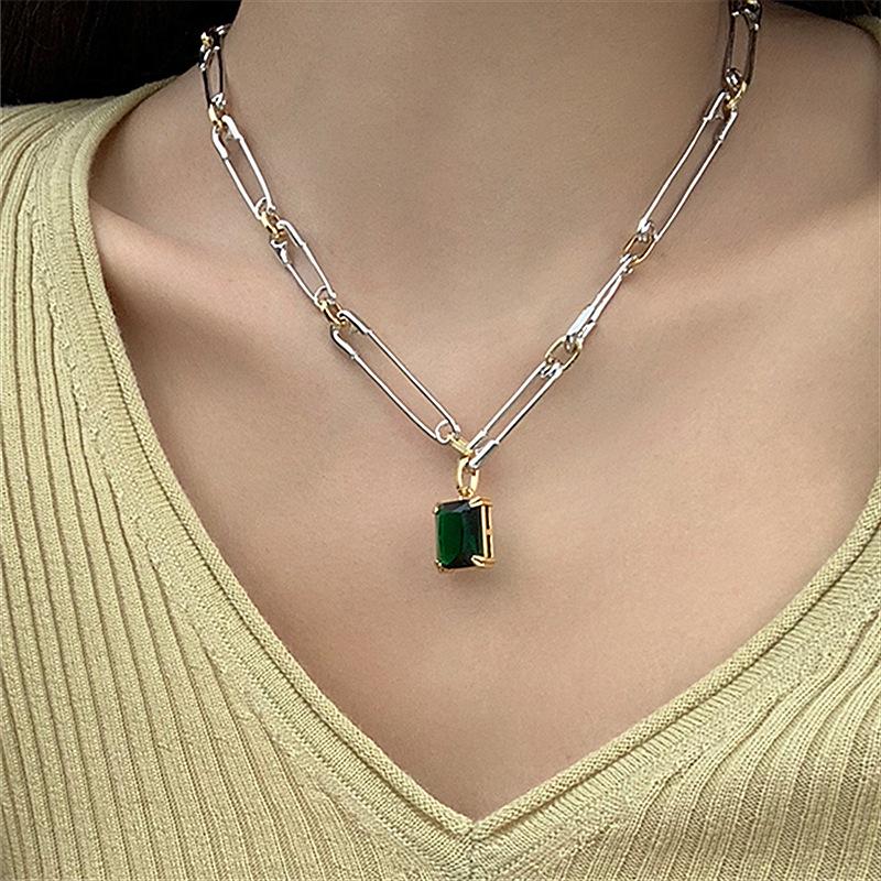 

Pendant Necklaces Creative Green Crystal For Women Girl Hollow Metal Clavicle Chain Necklace Fashion Jewelry Choker Gifts