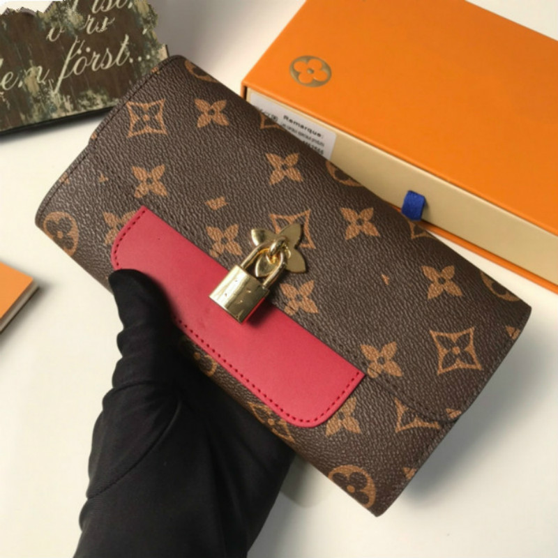 

M62566 Printed padlock wallet red WOMEN REAL LEATHER Long Wallets Chain Wallet Pouches Key Card Holders Phone Cases PURSE CLUTCHESa, Red;black