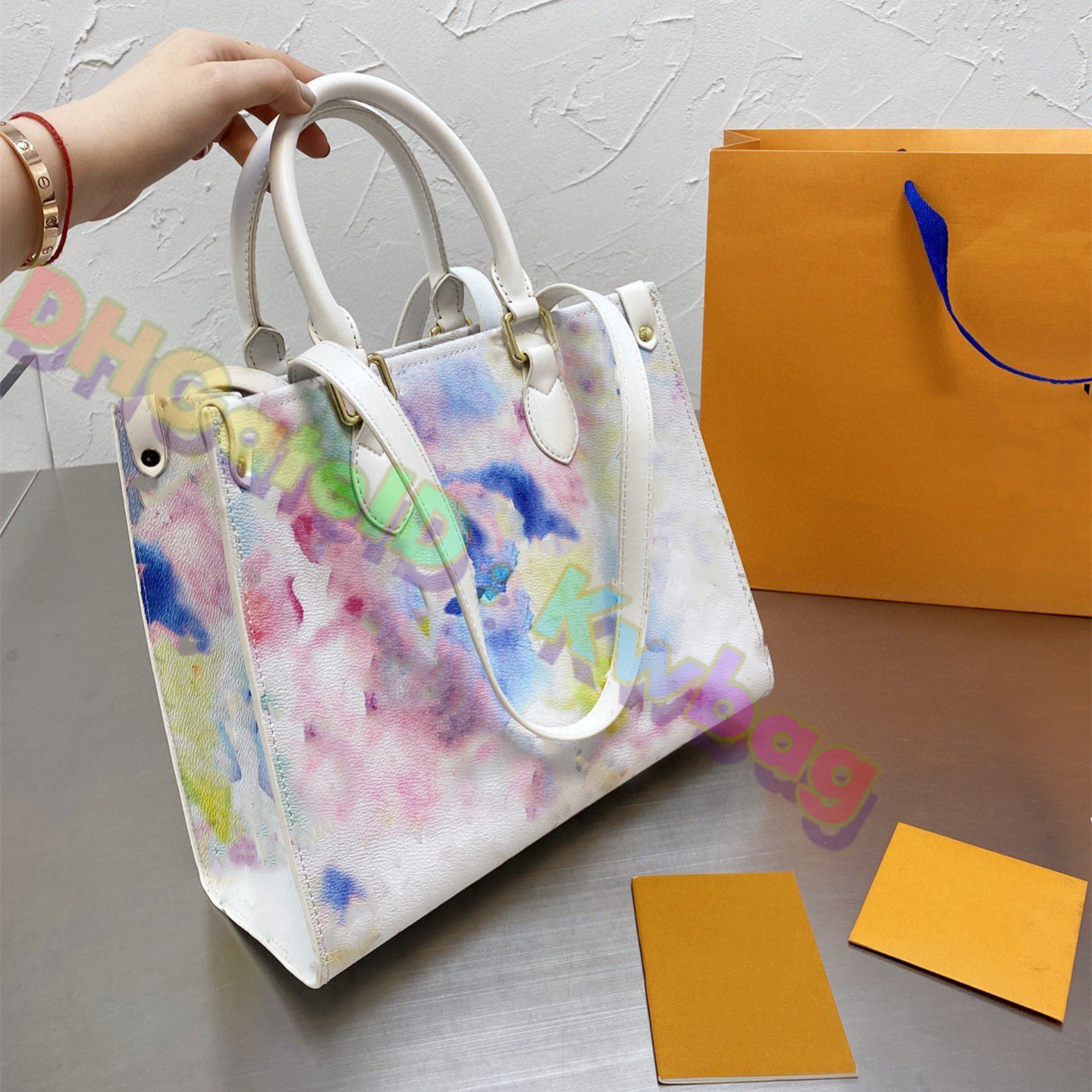 

2021 Colorful Printed large graffiti leather totes Bags print designer women tote bag handbags Luxurys Designers Top quality Hobos Classic shopping shoulder Purse, No bags