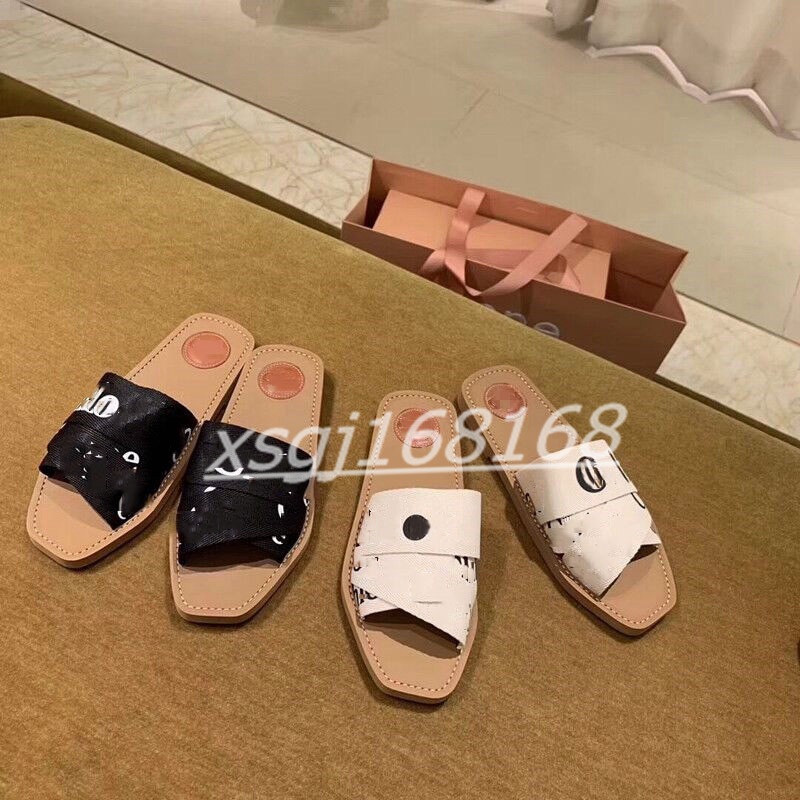 

2021 Fashion Summer Canvas Flat Slippers Ladies Sandals Wooden Square Head Cross Strap Letter Print flip flop
