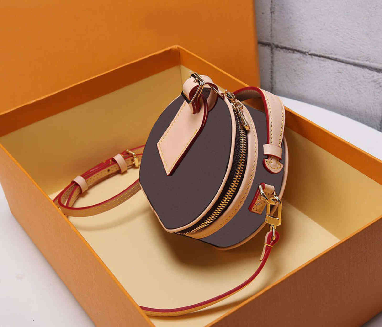 

7A+ Circular package 2020 new tide web celebrity fashion round bread bag, a senior French small bag1th, Customize