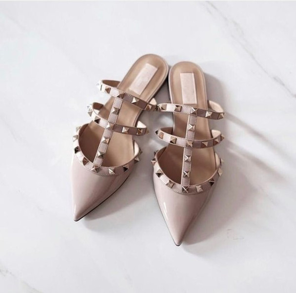 

Famous Ladies Rock Studs Sandals Flats Pointed Toe Women's Studded Outdoor Beach Sandalias Mujer Party Dress EU35-43,With Box