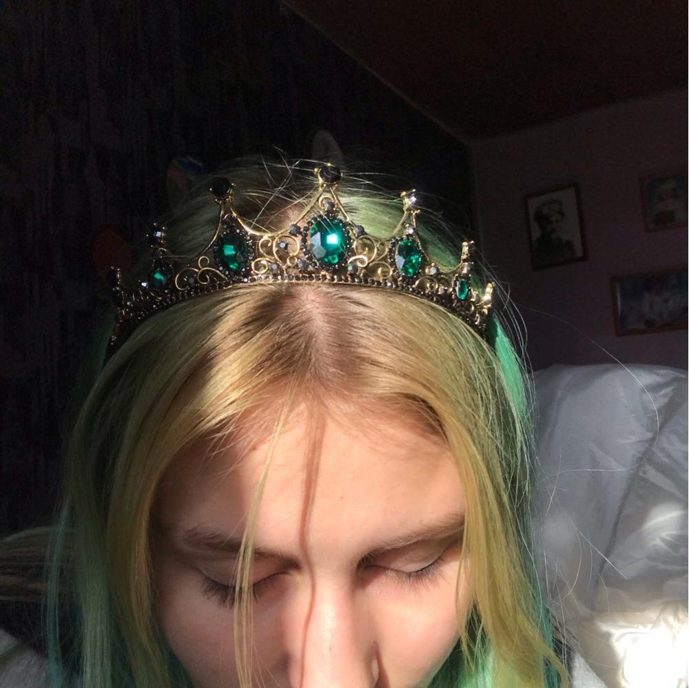 

Vintage Baroque Green Crystal Small Tiaras de Noiva Jewelry Retro Bridal Crown Headpiece Wedding Hair Accessories for Women