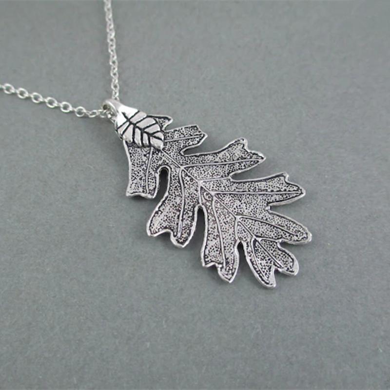 

Pendant Necklaces Vintage Women's Silver Color Oak Leaf Necklace Gifts For Readers Charm Chain Women Female Party Jewelry