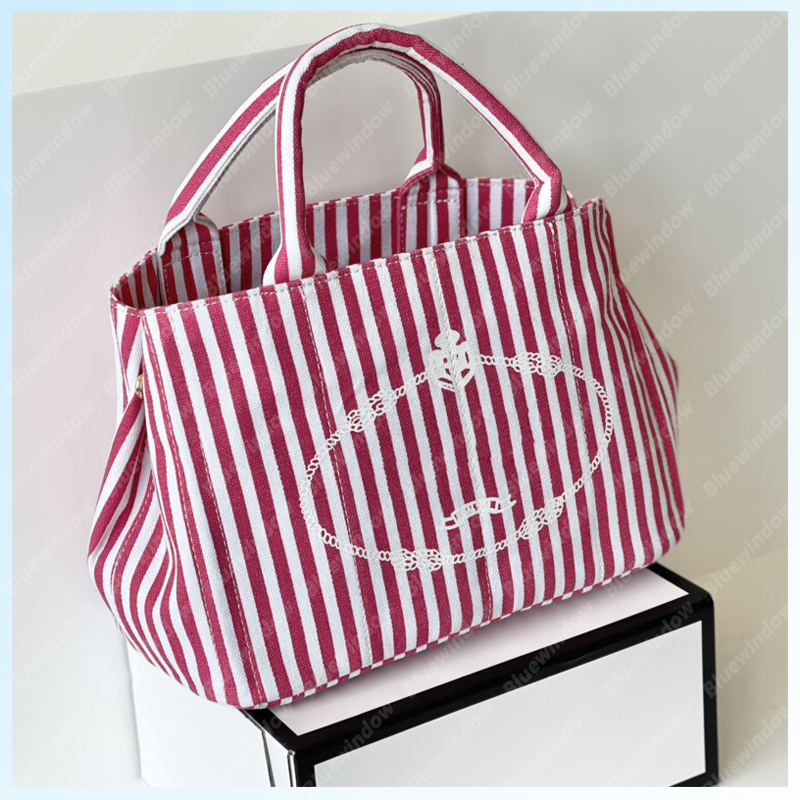 

Classic Beach Tote Bag Canvas Handbag Women Designer Cotton Totes Handbags Luxurys Designers Shoulder Bags Womens Purses Crossbody B2106243L