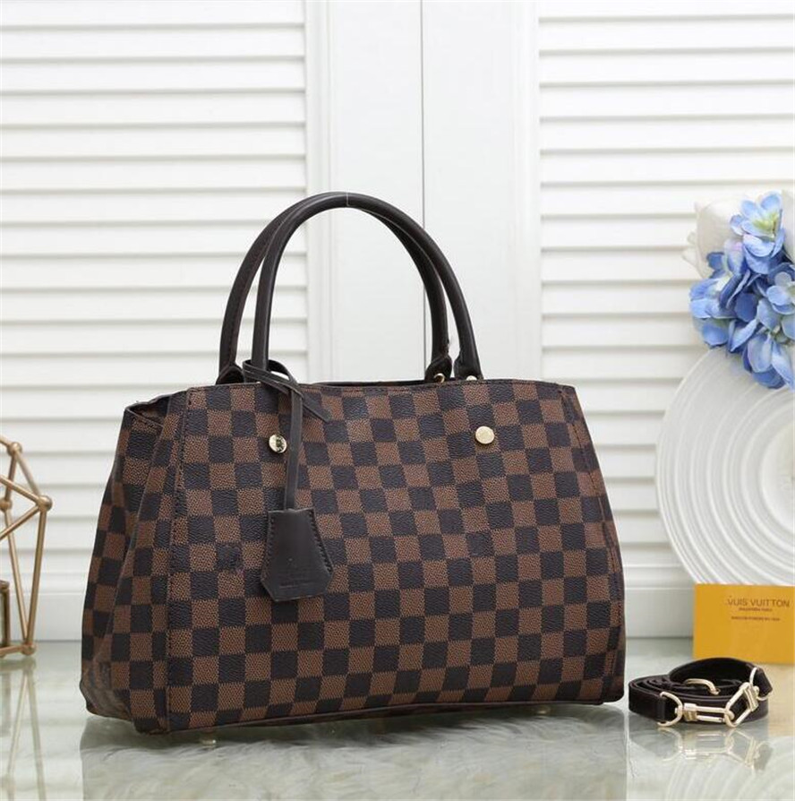 

Classic Shoulder crossbody bag Casual Tote lady Genuine Leather purse high quality women handbags temperament portable versatile Cheap, F6