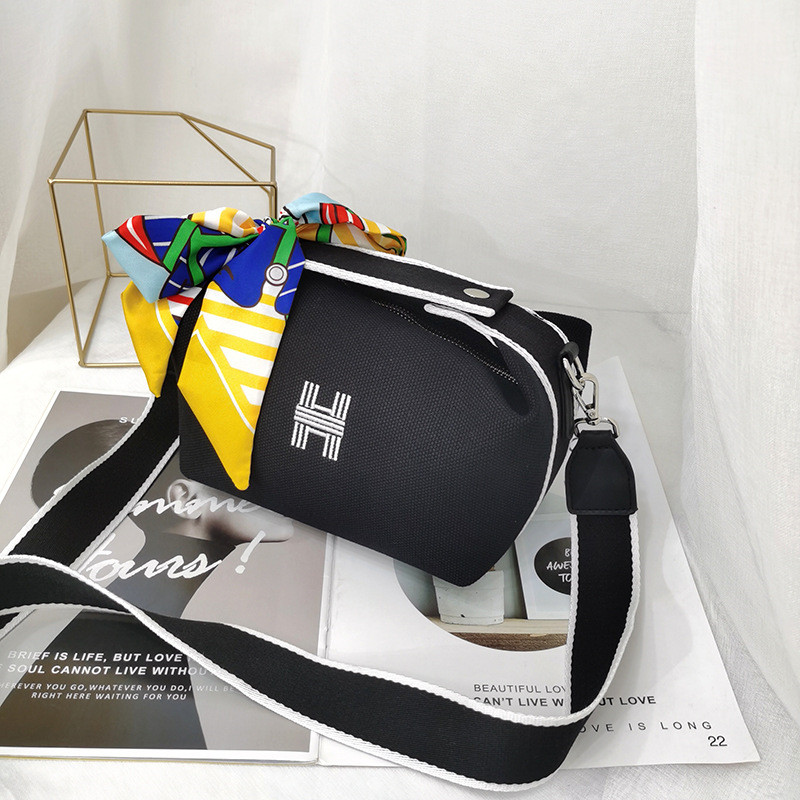 

New canvas wash , wide shoulder bag shoulder bag female French single shoulder messenger bag, H bag