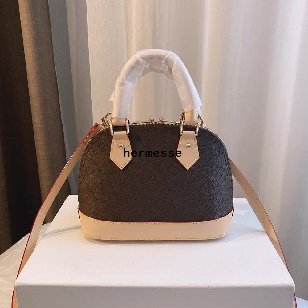 

Famous Women Shell Handbags Tote Bag Crossbody Bag Womens Purses Wallet Classic Handbag Fashion Bags Large Capacity Lady Messenger Bags