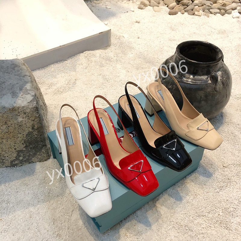 

Women Designer Boots Martin Desert Boot Flamingos Love Arrow Real Leather Medal Coarse Non-Slip Winter Shoes ds200815, 02