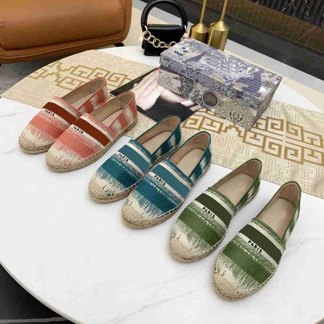 

2021 Women Sandals Luxurys Casual Shoe Espadrilles Summer Designers ladies flat Beach Half Slippers fashion woman Loafers Fisherman canvas Shoes with box size 34-42, 18