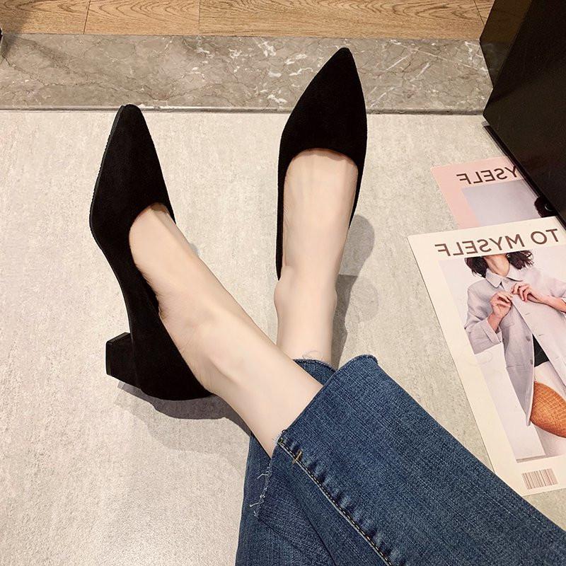 

Small Single Shoes Women's Shallow Mouth Low Heel Commuting Thick Middle Black Pointed Soft Soled Sho Dress