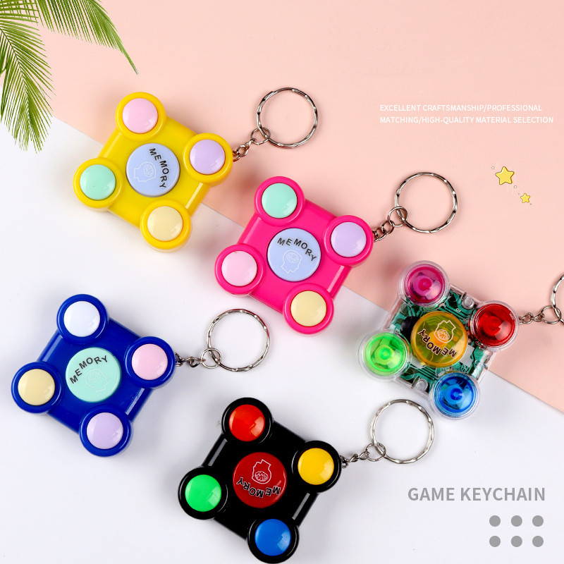 

Fidget Toys Memory Cube Game Machine Key Chain Training Hand Brain Flash Sound Effect Children's Creative Interactive Intelligence Toy