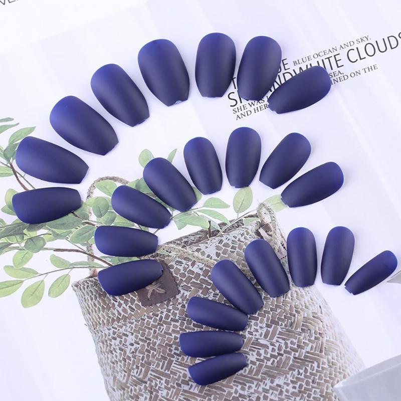 

False Nails 24Pcs/Set Nail Tip Frosted Extending Ultra Thin Fake Stiletto Clear Press On Tips For Manicure, Red;gold