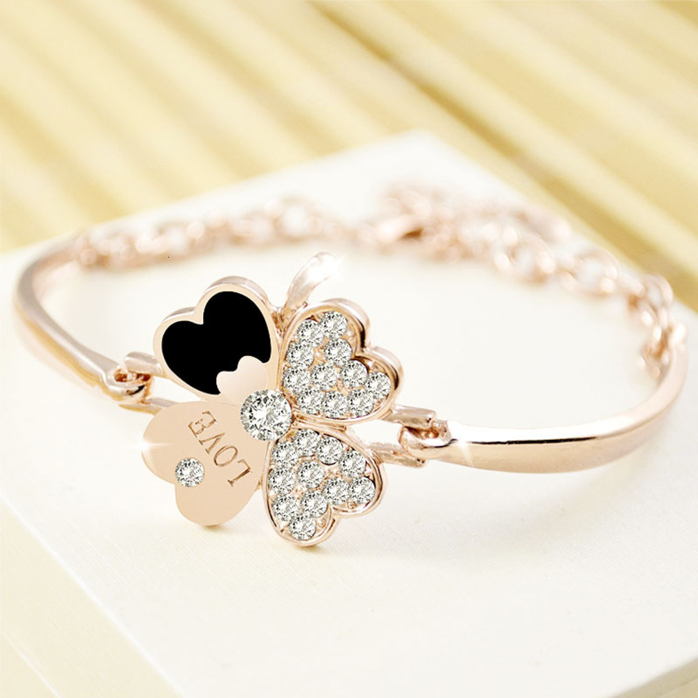 

bracelet Lucky clover Bracelet women's fashion temperament rose gold hand jewelry Japanese and Korean version girl Mori lovely, Golden;silver