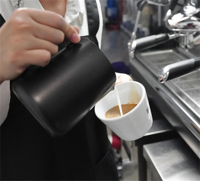 

350/600ML Non-Stick Stainless Steel Espresso Coffee Pitcher Craft Coffee Latte Milk Jug Pitcher Pitcher Milk Frothing Jug 1400 V2